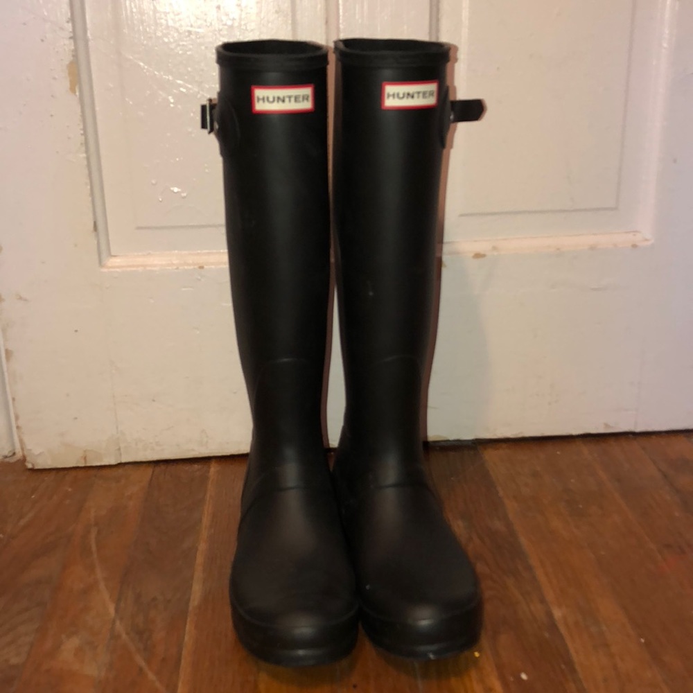 Black hunter rain boots